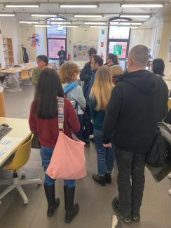 Visita in bibiblioeca (sala periodici)