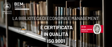 Scaffali della biblioteca