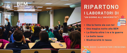 Immagine di un'aula con studenti e messaggio promo